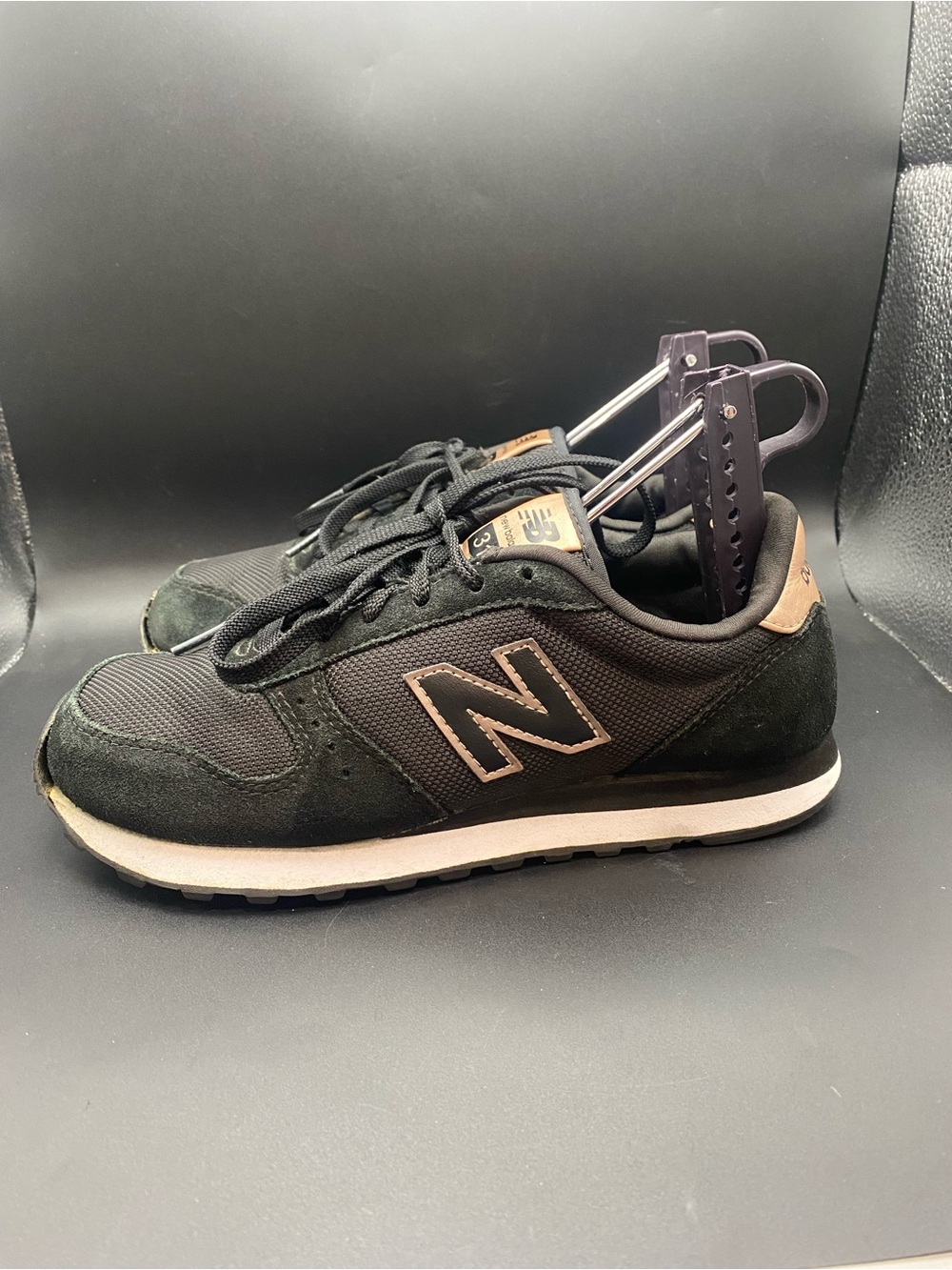 New Balance 311 Shoes Womens 7.5 B Athletic Low Sneakers Black Salmon Pink
